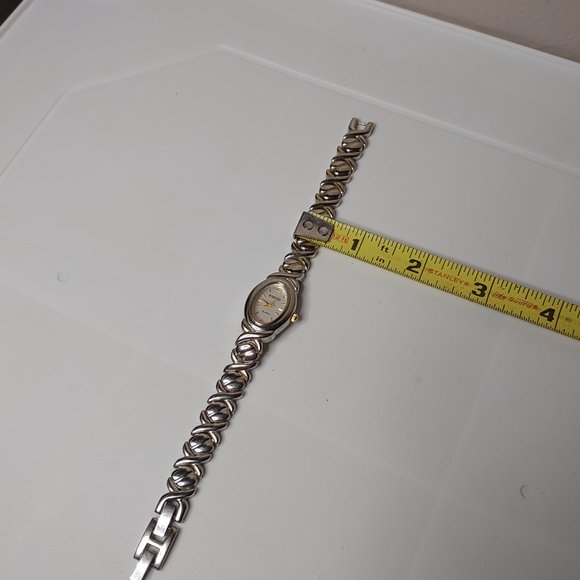 Silver Tone Metal Rumours Watch - Picture 7 of 13